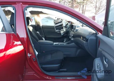 2022 Nissan Sentra Sv Xtronic Cvt z USA, uszkodzony, nr VIN 3N1AB8CV7NY299216